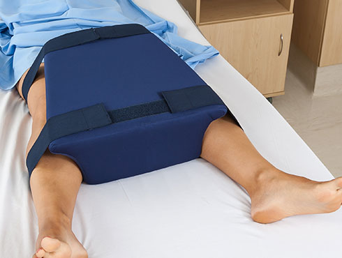 Hip Abduction Pillow - Hip Support after Hip Replacement Surgery